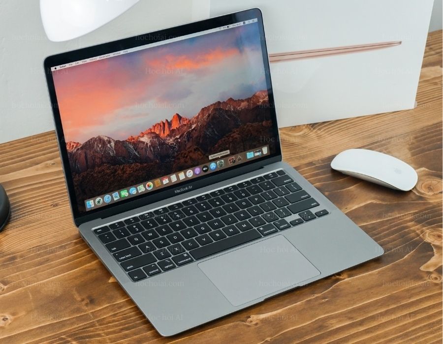 Trải nghiệm học AI trên Macbook và ứng dụng thực tế vào công việc